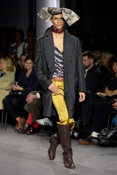 Look 36